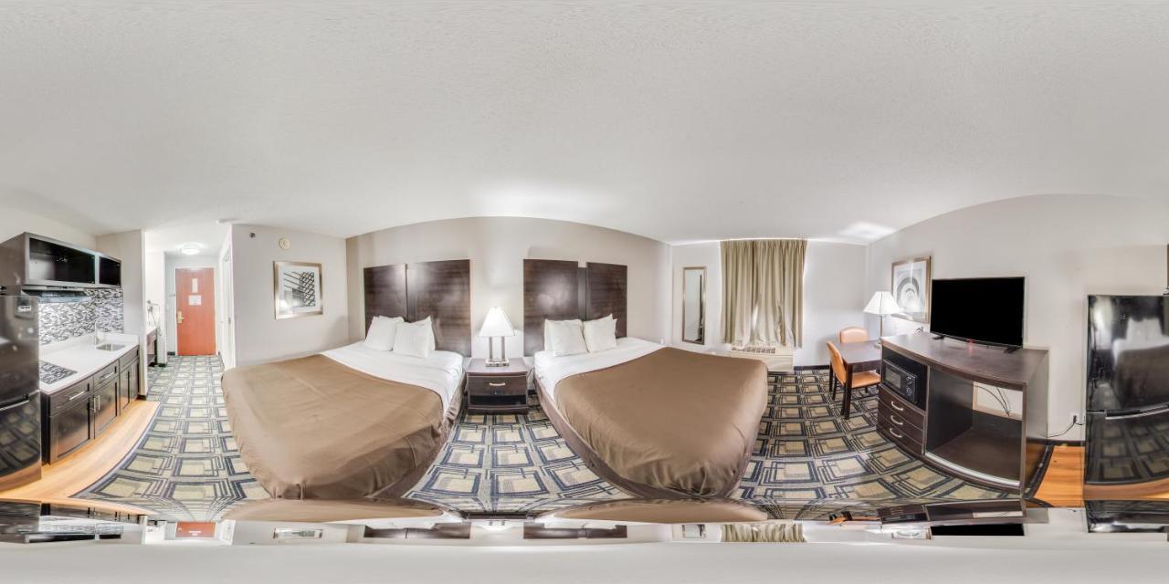 Suburban Hwy 42 Hotel Mason