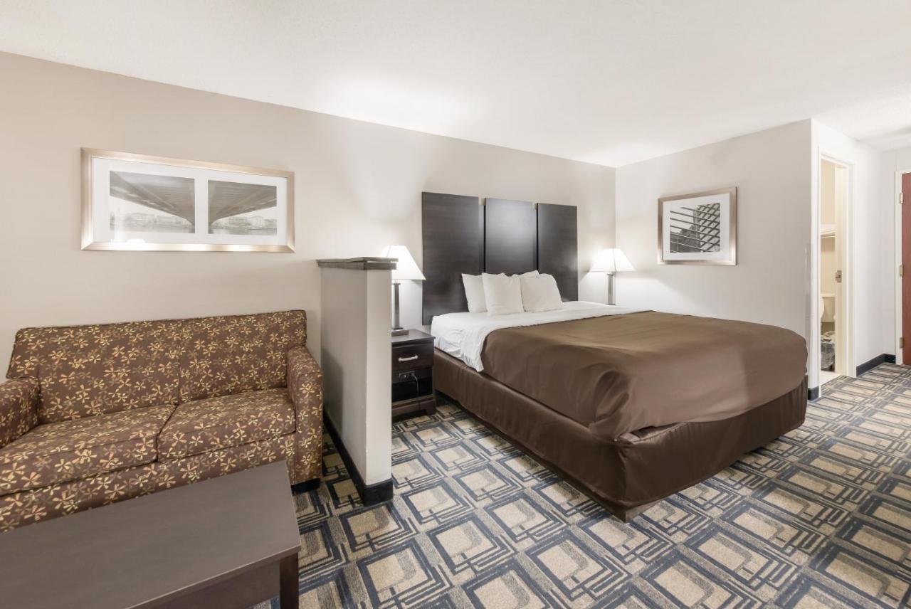 Suburban Hwy 42 Hotel 2*