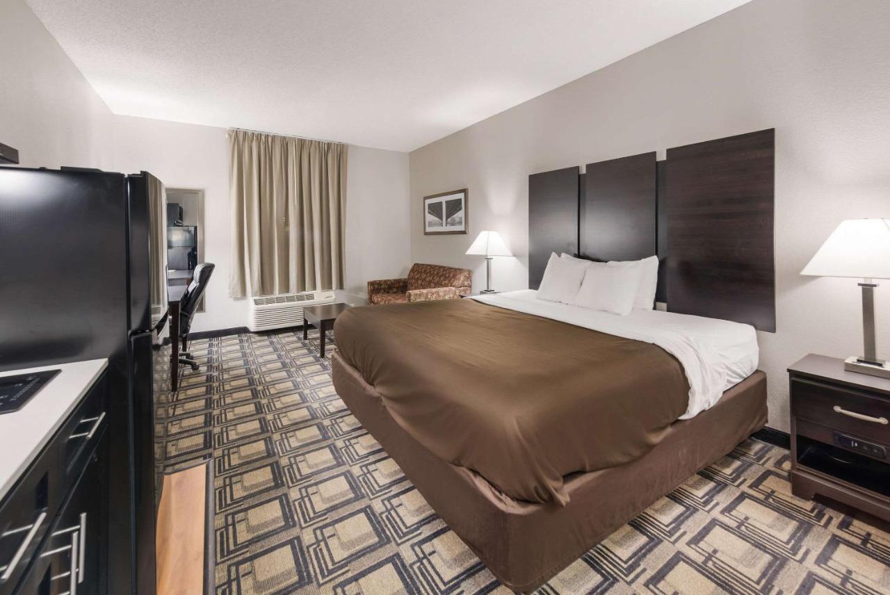 Hotel Suburban Hwy 42 2*